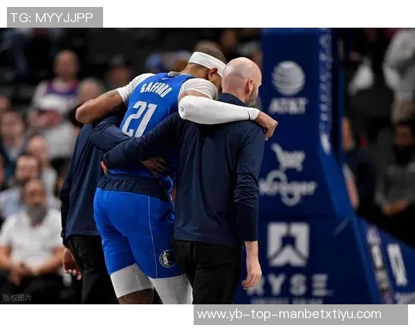 基德透露埃克萨姆因伤缺席训练加福德恢复良好已能进行跑步训练